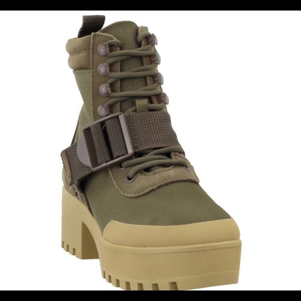 Steve Madden Boots